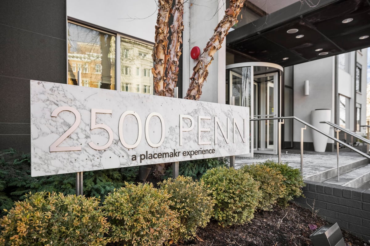 2500Penn_1-web-or-mls-001