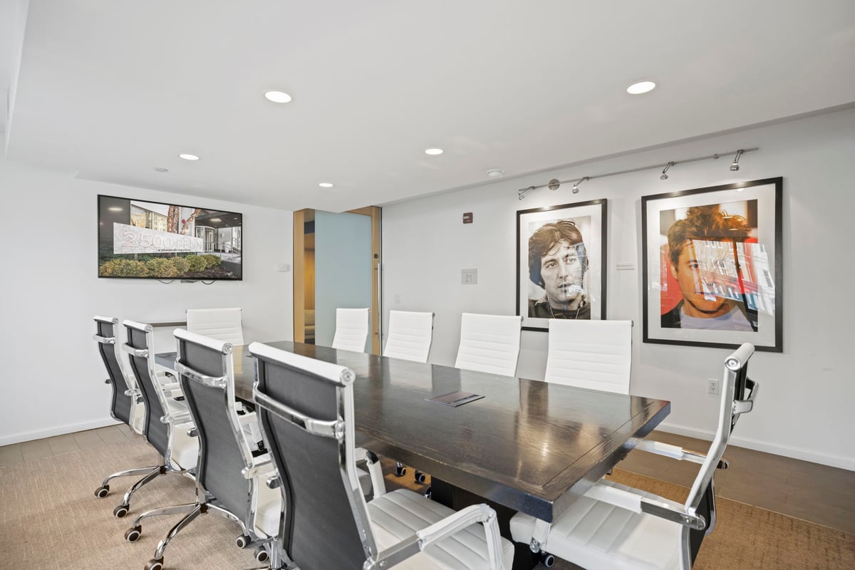 2500Penn_26-web-or-mls-026