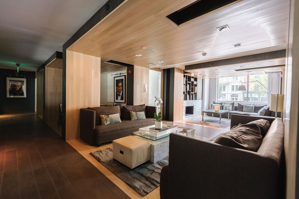 Lobby lounge with plenty of seating to work or relax. 