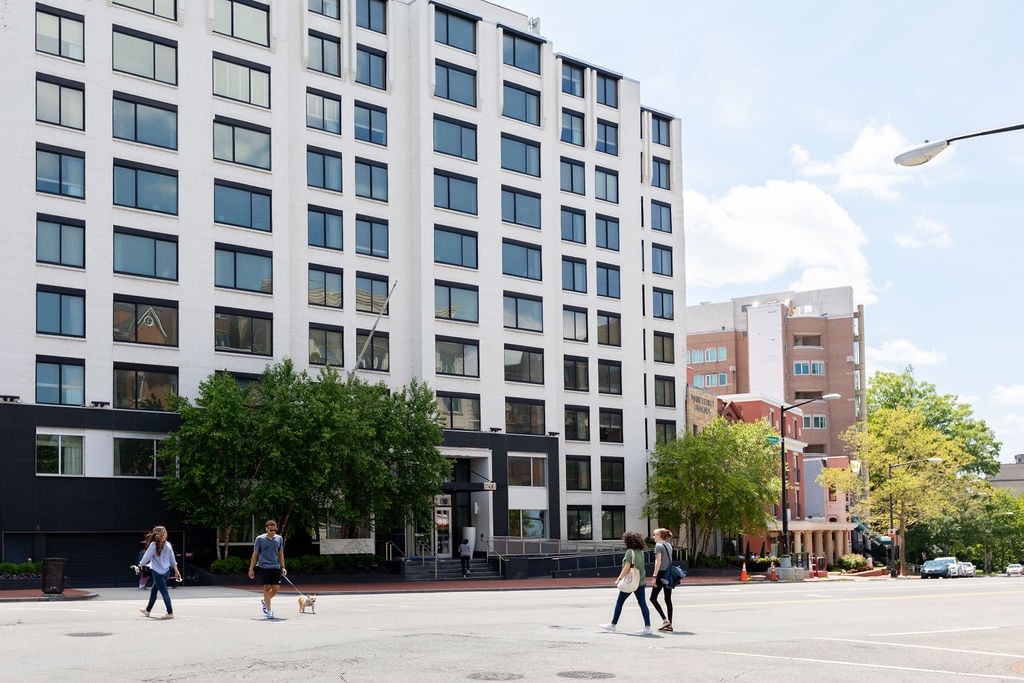 2500 Penn, A Placemakr Experience exterior.
