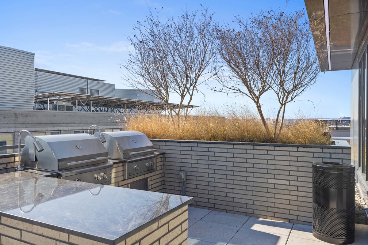 PMCODA-Amenities-Roof013-17