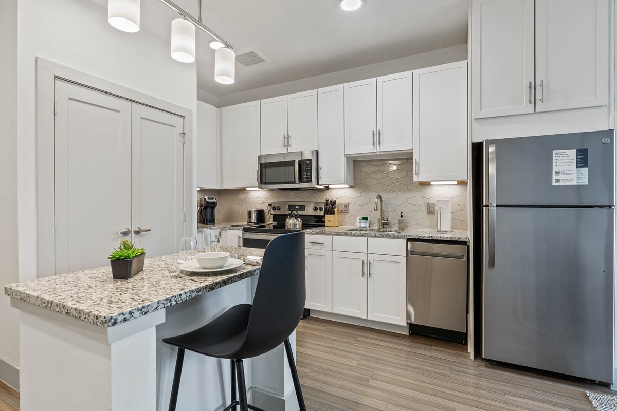 25-SQFT-6982