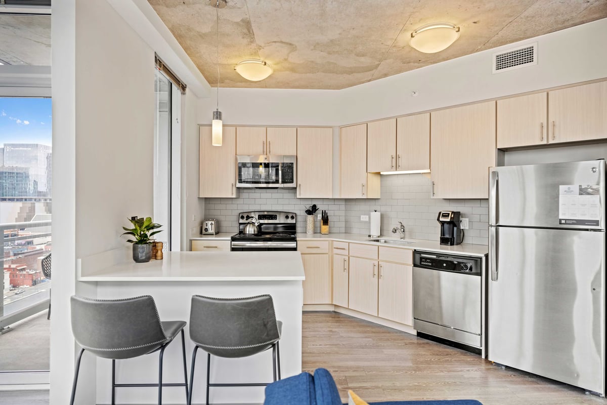 Large modern kitchen.