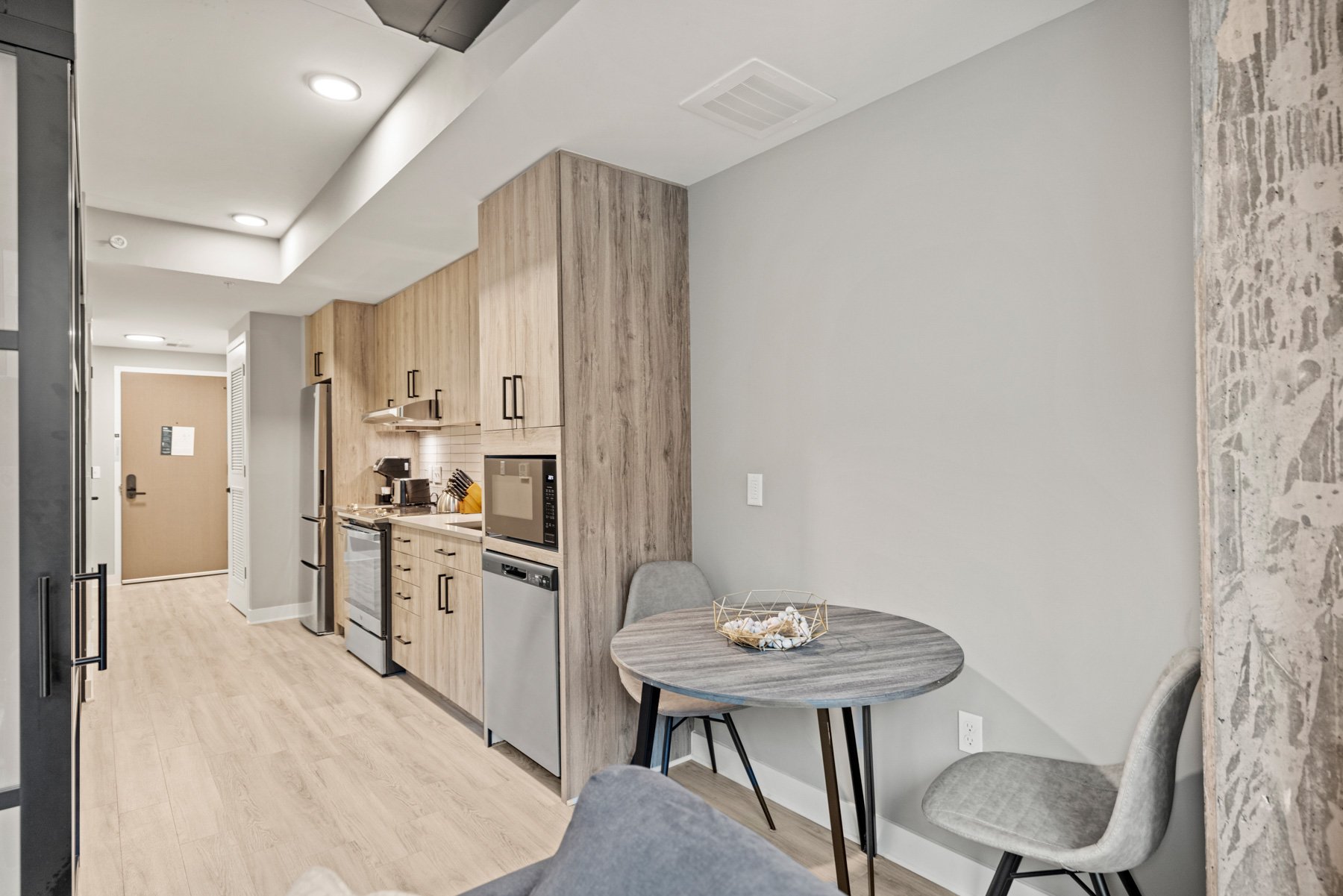 Dining area and kitchen 