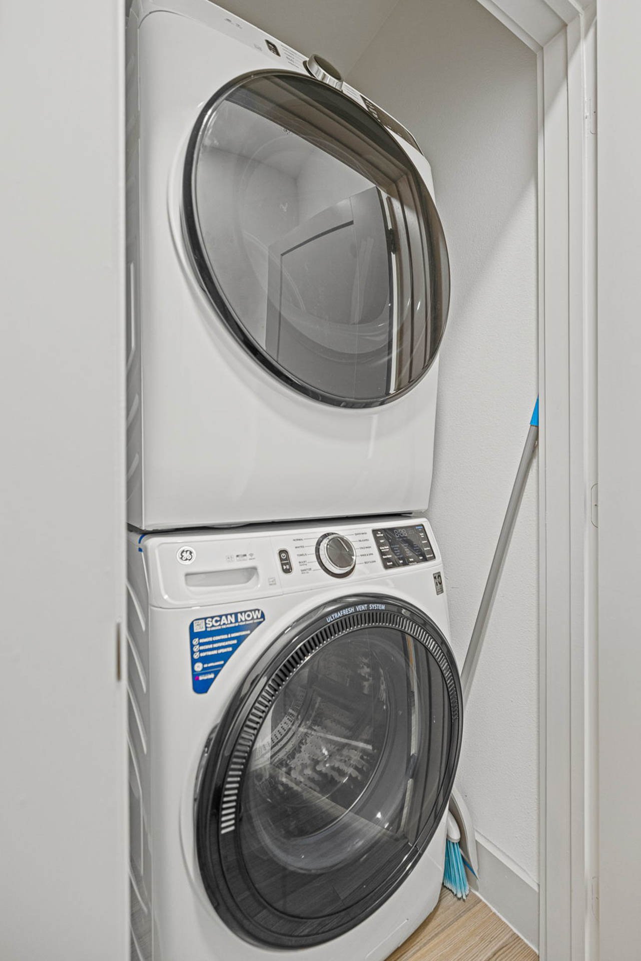 AUTX0002-2ST2BD_31-web-or-mls-032