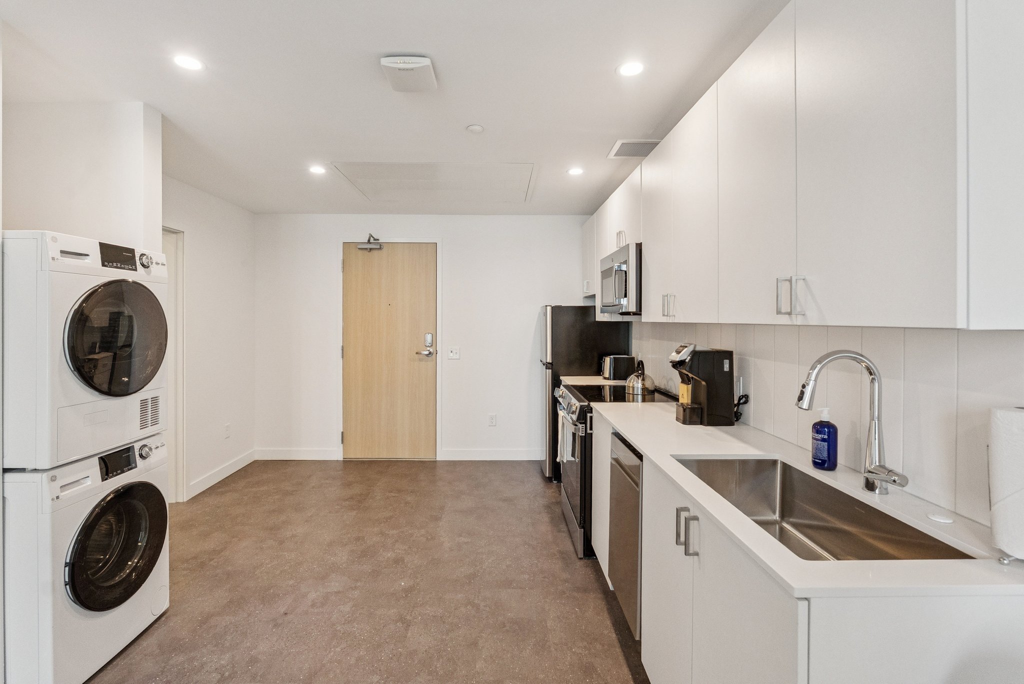 PHAZ001-1BD-711-Web_4