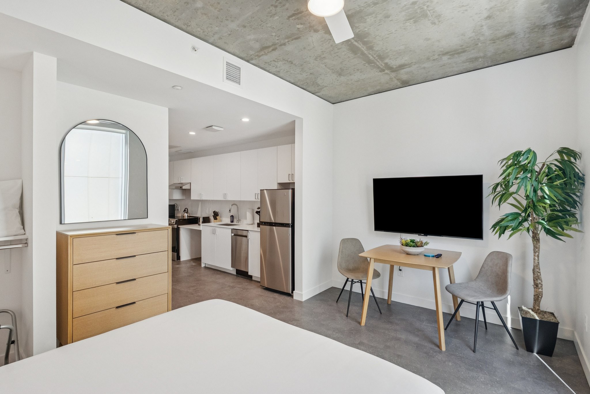 PHAZ001-STU-728-Web_14