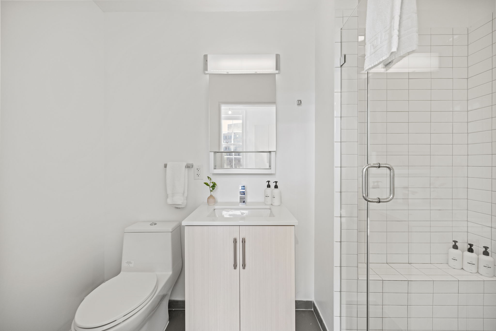 WADC0006-P1BD_33-web-or-mls-008