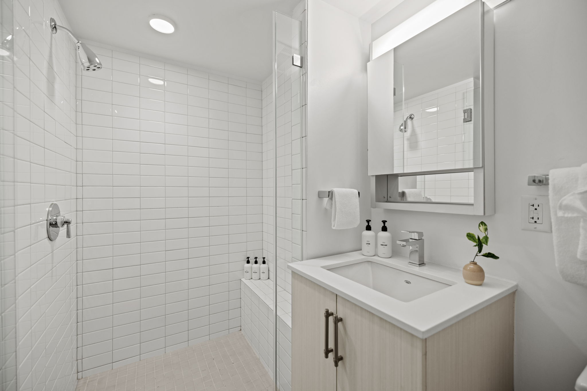 WADC0006-1BDLFT_23-web-or-mls-012