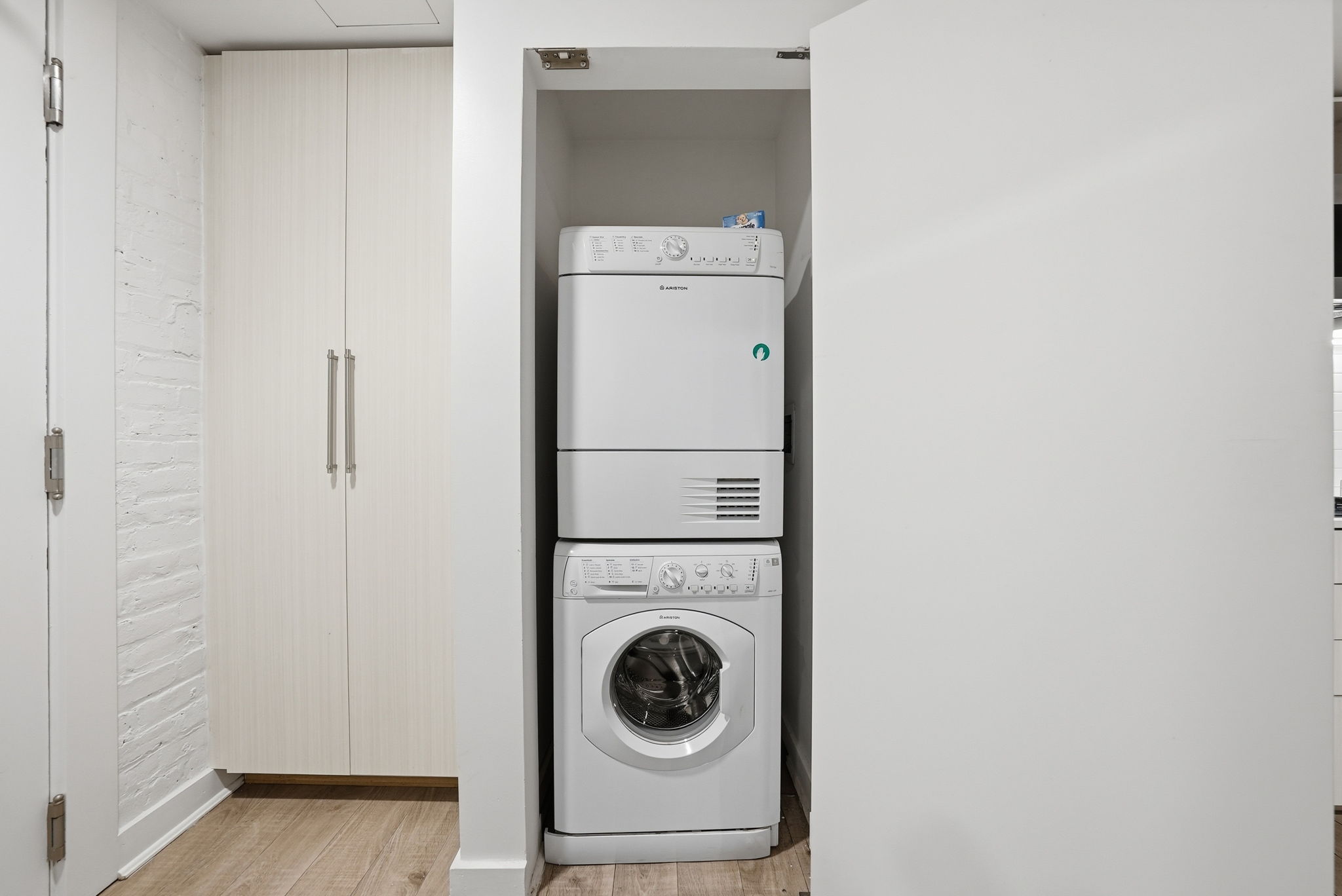 Premium Studio Mobility, Transfer Shower_Unit105_WEB (8)