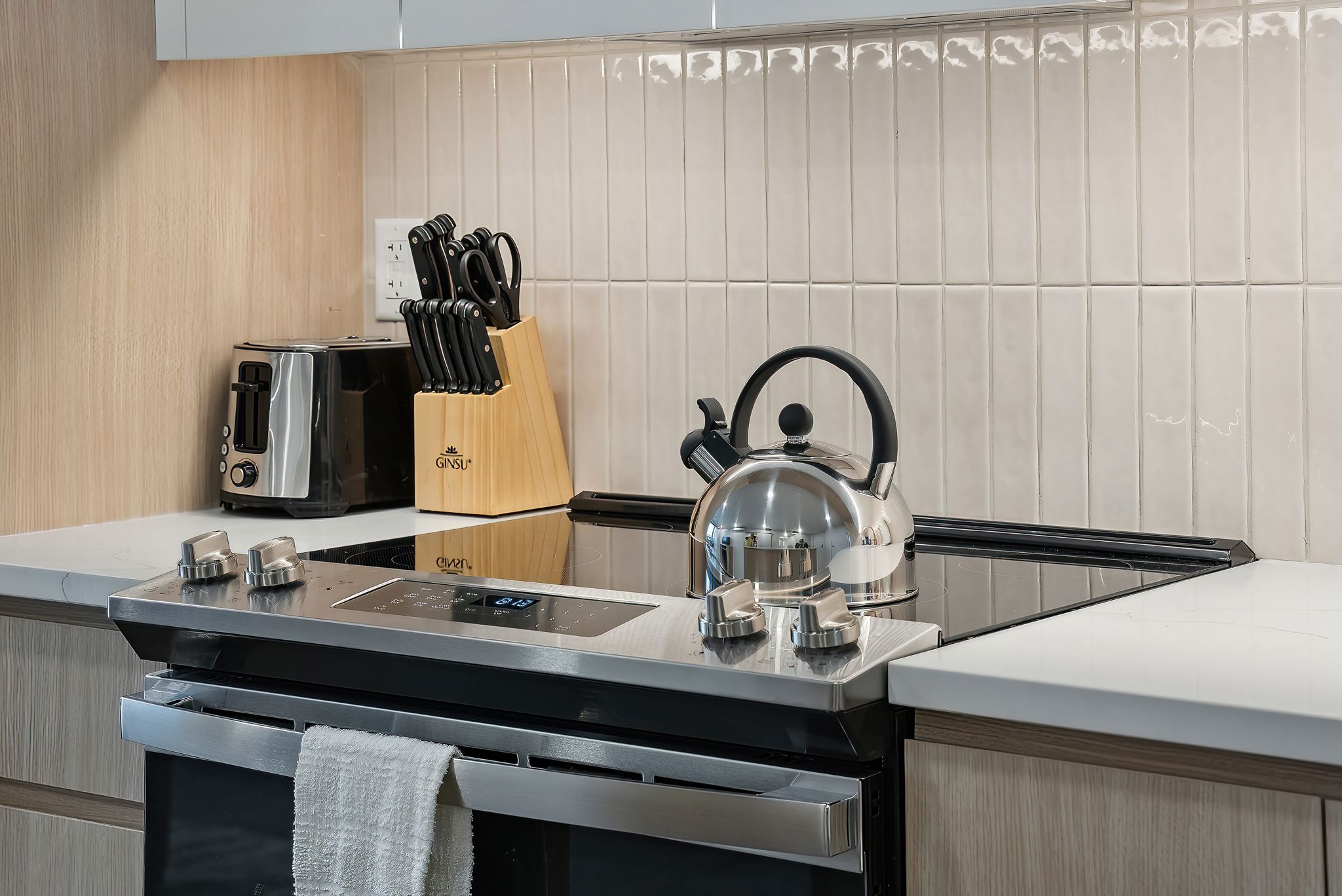 SAUT0001-1BDB-405_WebHDR001-SharpenAI-Motion