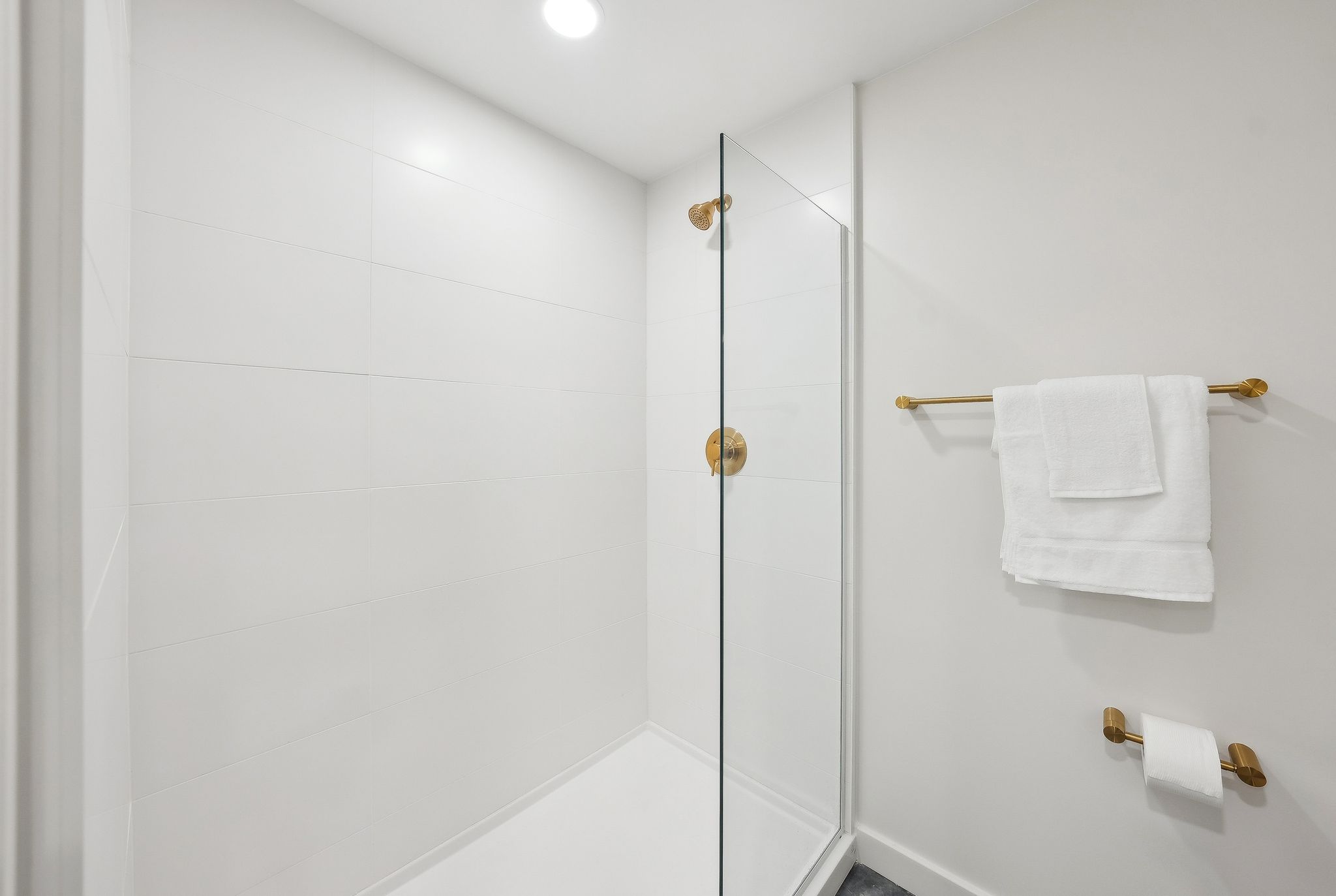 SAUT0001-1BDB-405_WebHDR023