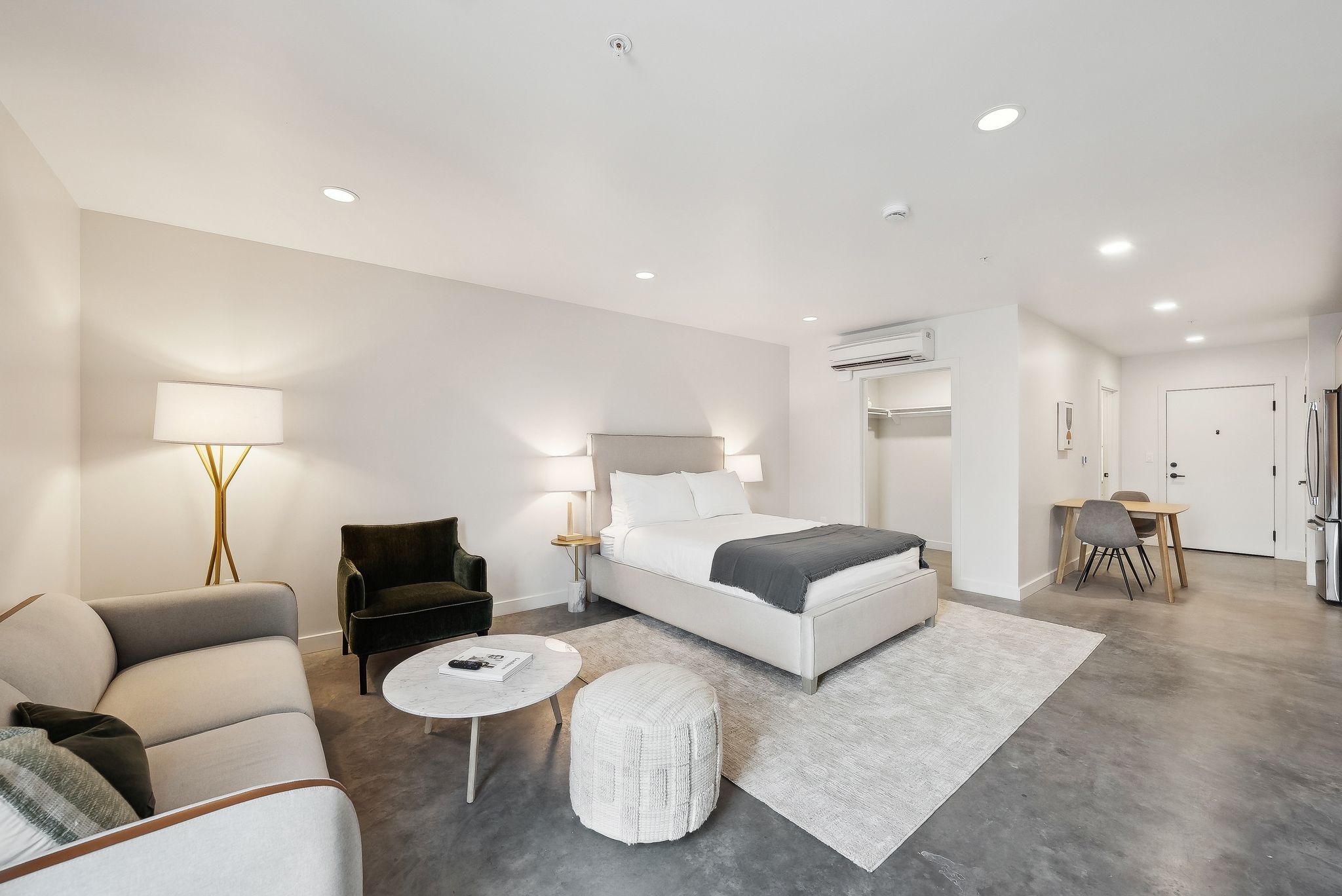 SAUT0001-PSTU-408_Web020