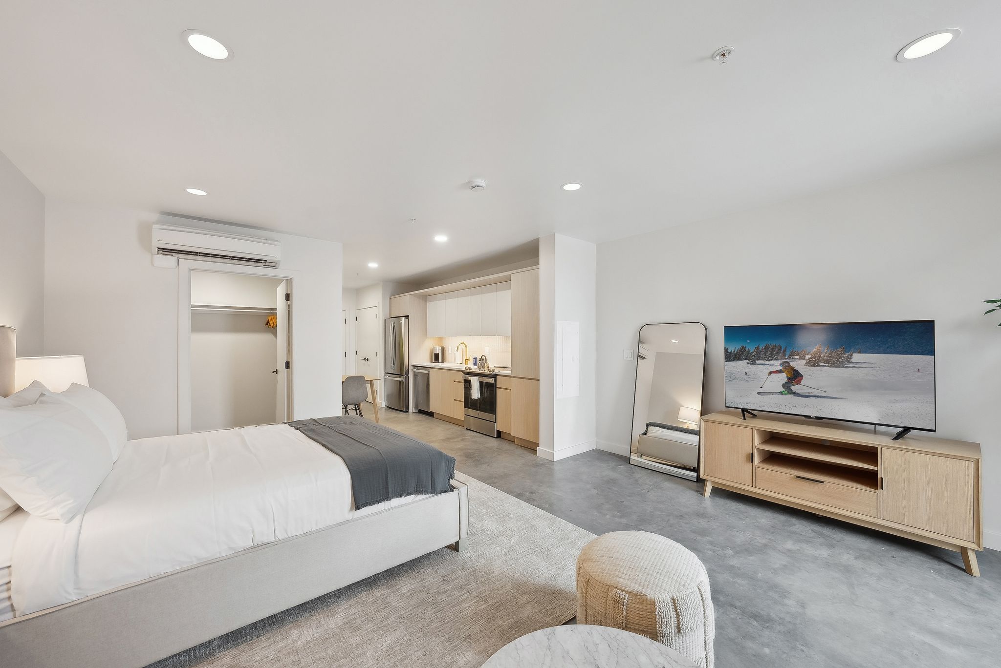 SAUT0001-PSTU-408_Web021