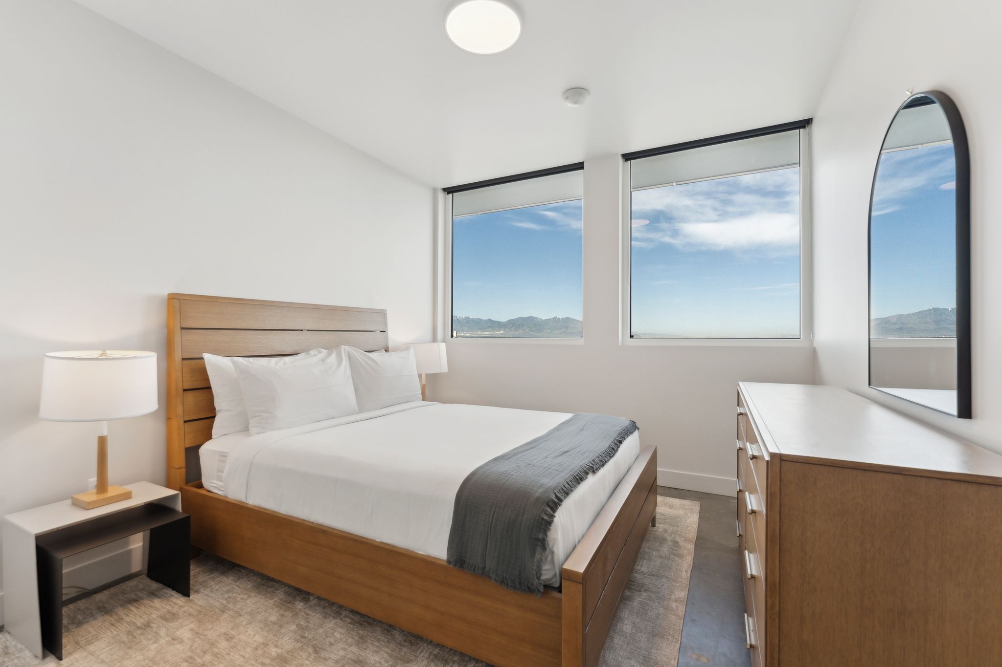 SAUT0001-2BDHT-1005-Web_HDR001