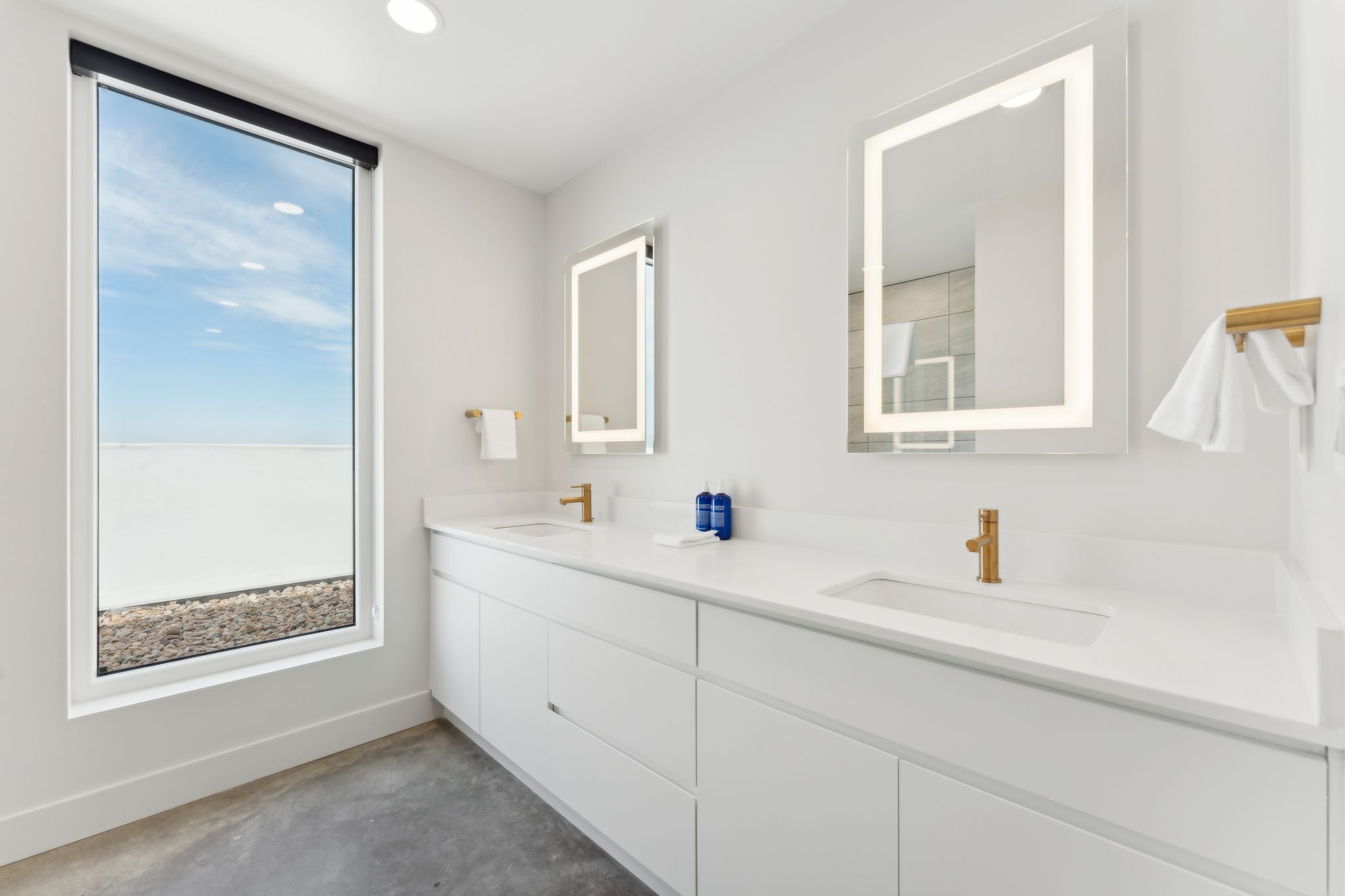 SAUT0001-2BDHT-1005-Web_HDR037