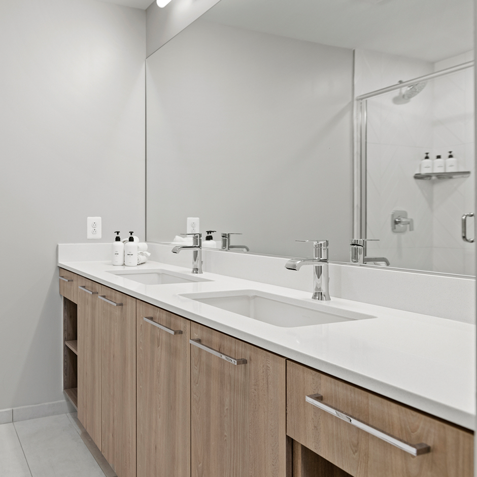 WHYCARCO-P2BD_Bath