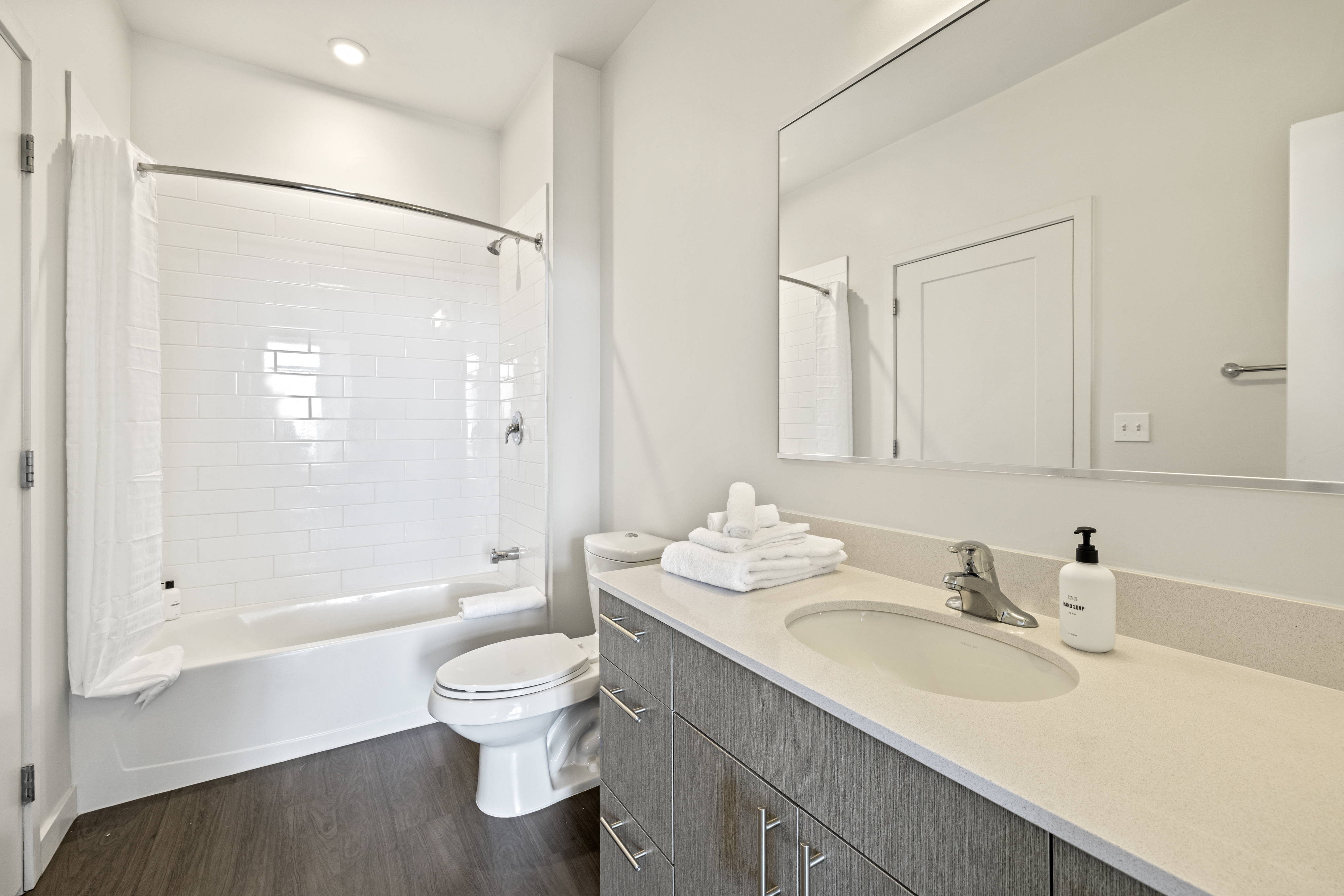 PMRIXEY-Prem1Bed_031